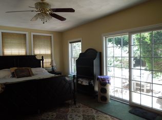 20 Stanhope Dr, Barrington, RI 02806