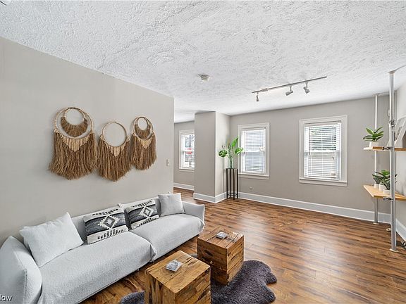 3rd image of 769 Starkweather Ave