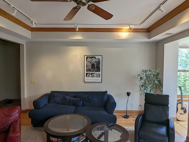 658 W Aldine Ave #3 — Photo 4