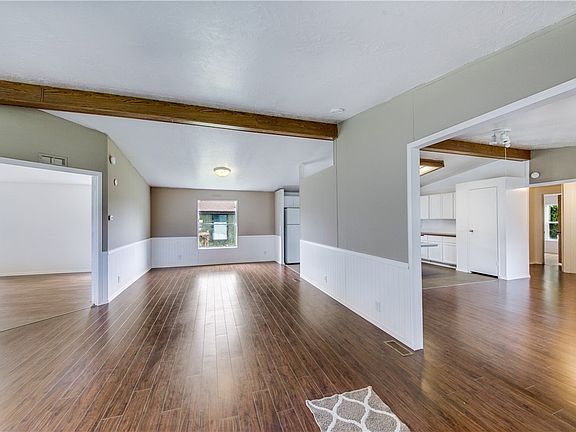 3rd image of 8018 195th St E #94