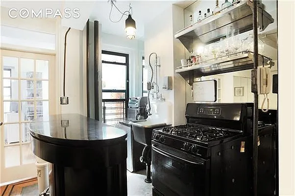 Rented by Compass | media 14