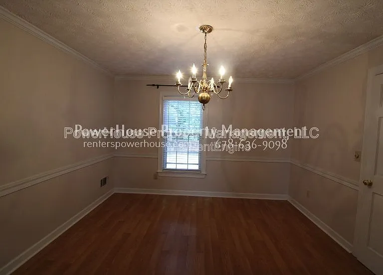 3209 Henderson Walk — Photo 35