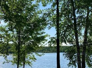 N9904 Peninsula Dr, Phillips, WI 54555