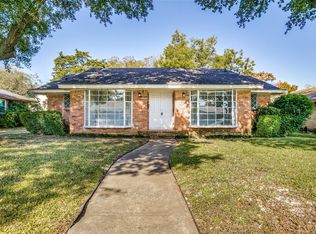 947 Green Castle Dr, Dallas, TX 75232