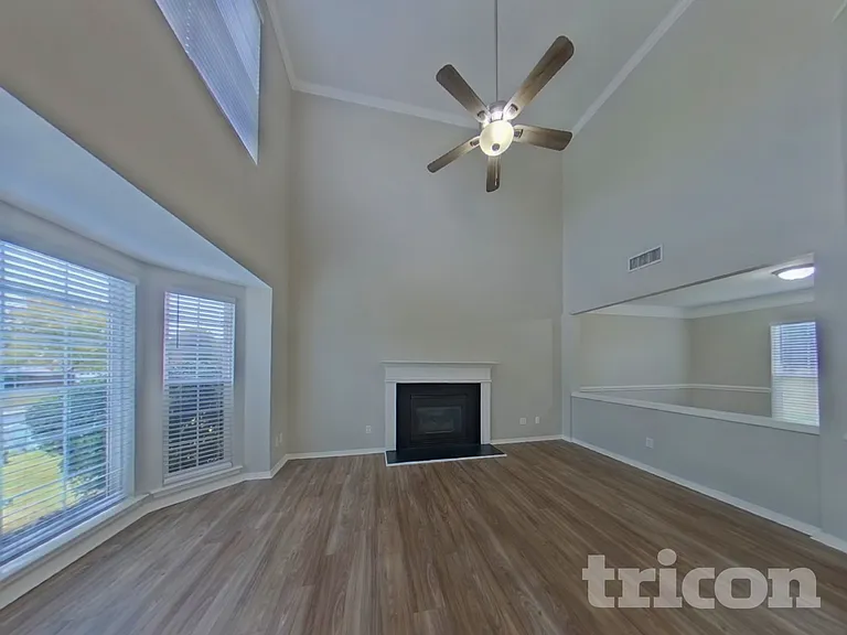 2016 Mallard Woods Pl — Photo 2