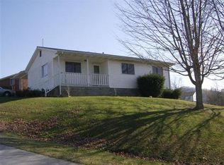 142 Keith Whitley Blvd, Sandy Hook, KY 41171