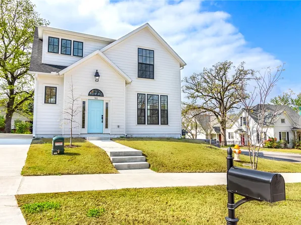 511 E Spring St, Fayetteville, AR 72701