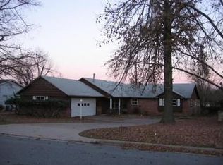 1405 Buena Vista Cir, Springdale, AR 72762