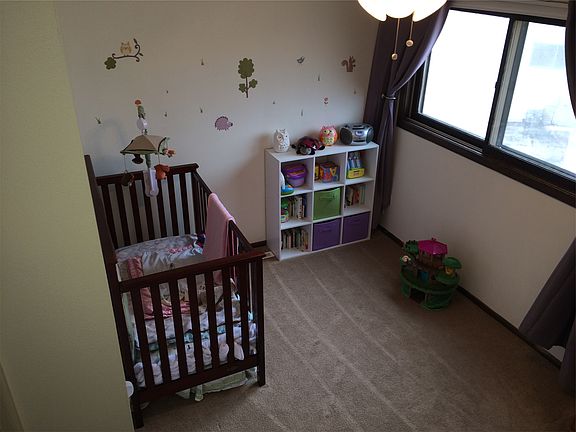 2nd image of 5620 N Innsbruck Ct NE