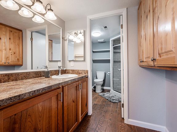 4th image of 1030 E Quail Vista Ct APT G