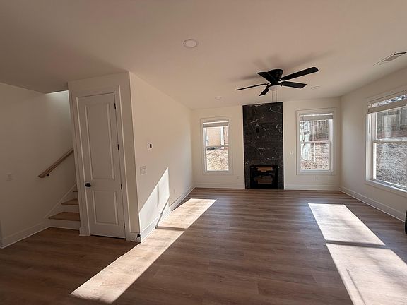 2nd image of 1145 Brook Ave