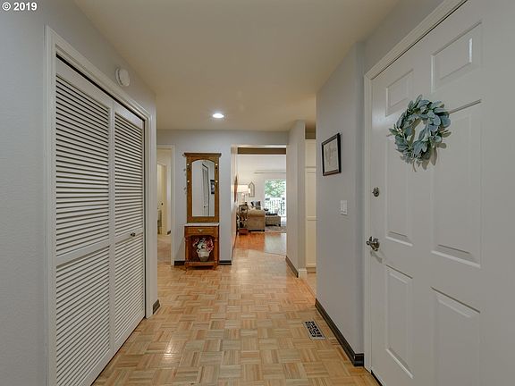 4th image of 2634 Pimlico Ter