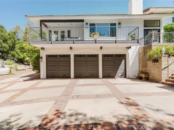 142 Crescent Glen Dr, Glendora, CA 91741