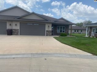 508 Woodbury Ln, Galva, KS 67443