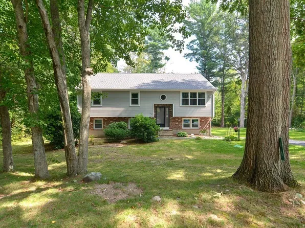 96 Dean St, Norton, MA 02766