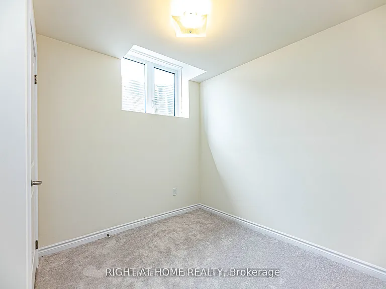 27 Lincoln Dr #BASEMENT — Photo 9