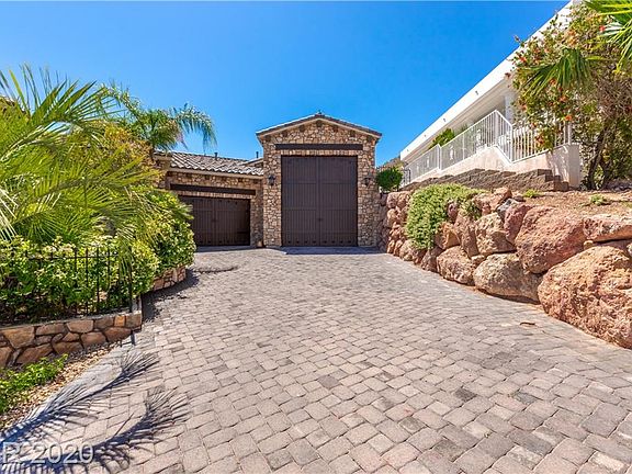 2nd image of 832 Temple Rock Ct