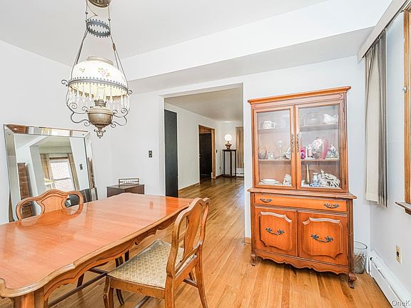 4th image of 74 Highview Avenue