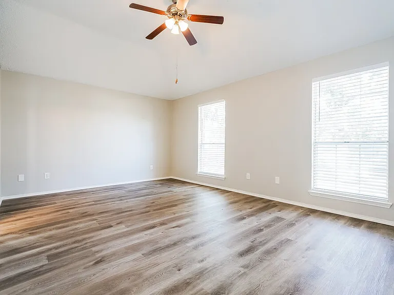 2843 Red Oak Dr — Photo 11