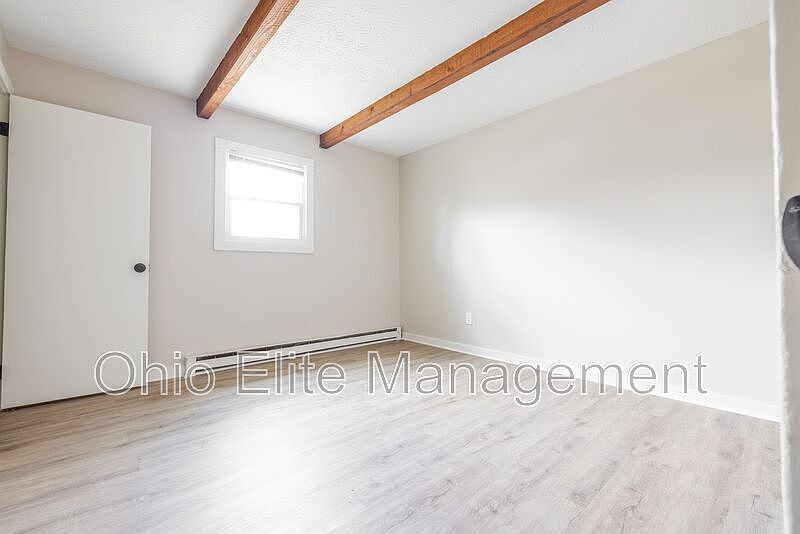 1st image of 3088 Grasmere Ave