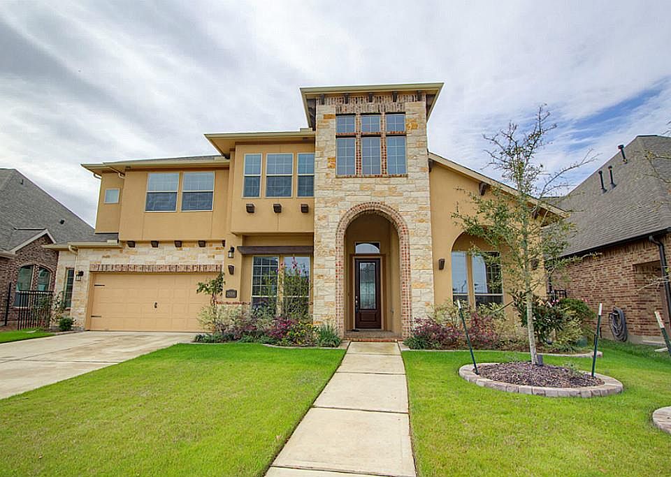 1st image of 24219 Mirandola Ln