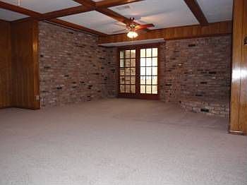 3rd image of 12654 Parkwood Dr