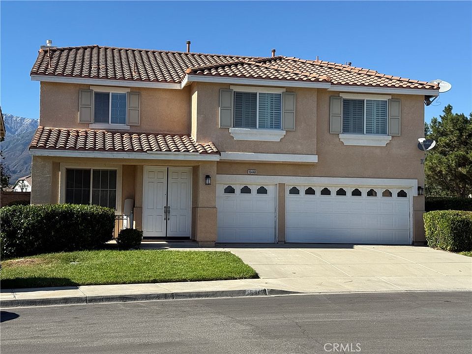 1st image of 16448 Los Coyotes St