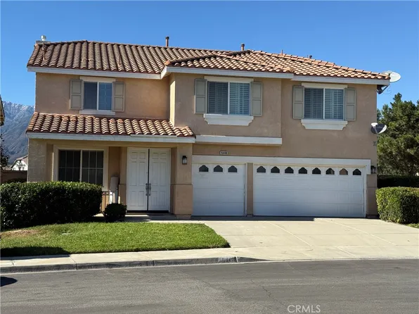 16448 Los Coyotes St, Fontana, CA 92336