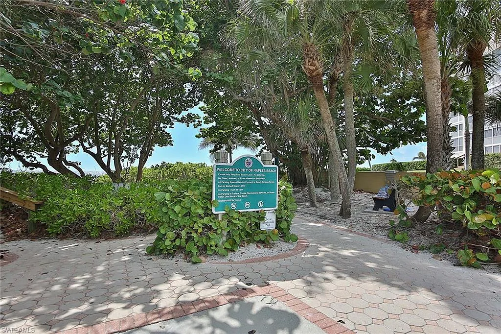 1 bed, 1.5 bath, 881 sqft, $4,500 — Photo 3