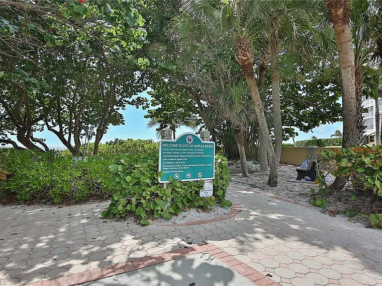 Gulf Shore Blvd N — Photo 3