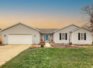 607 Winston Dr, Saint Joseph, IL