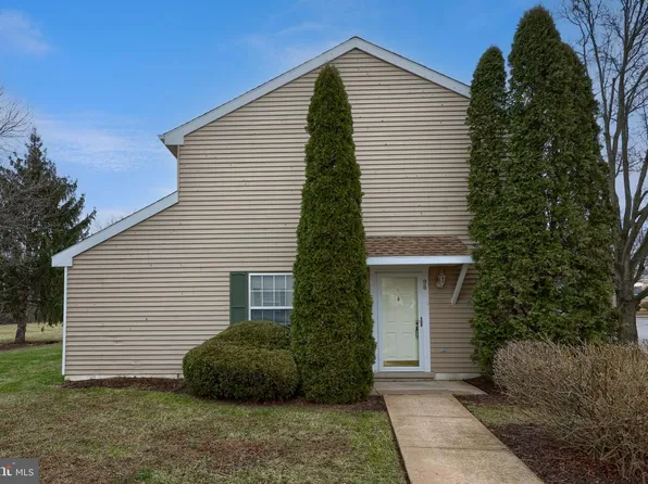 98 Lexton Dr, York, PA 17404