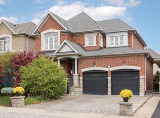 17 Hawkridge Trl, Brampton, ON L6P2T5