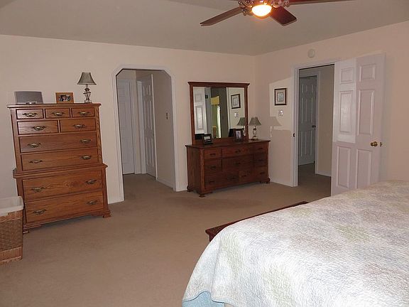5th image of 6460 Sand Hill Ave