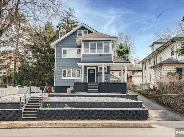 561 Grand Ave, Leonia, NJ 07605