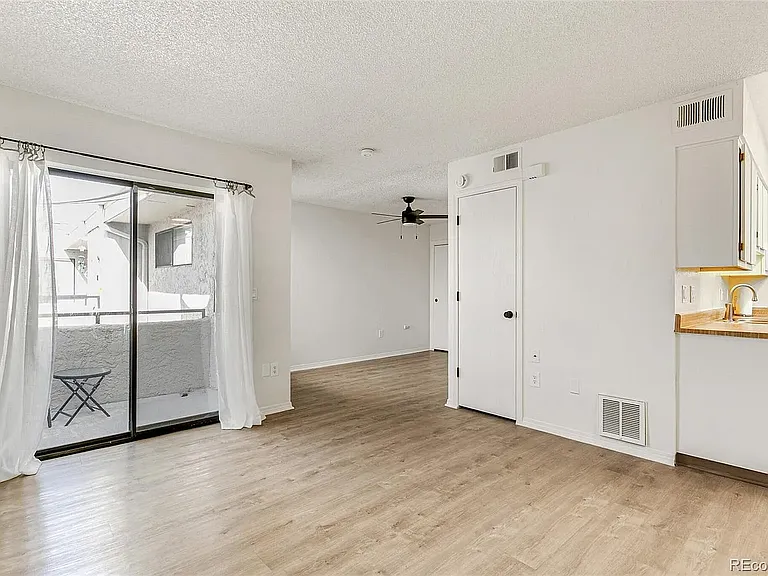 1820 Newland Ct #313 — Photo 7