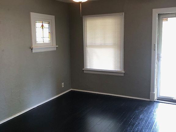 3rd image of 1527 Gregg Ave