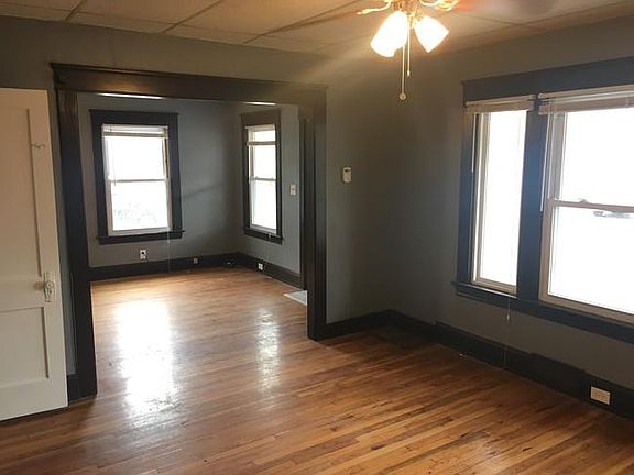 3rd image of 11120 Arden Ave