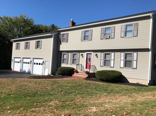 61 Phipps Rd, Portland, ME 04102