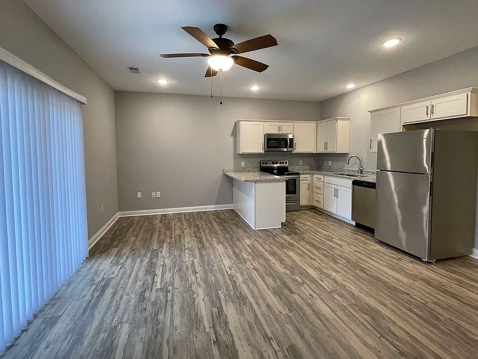 1st image of 131 Bellbrook Ln #409