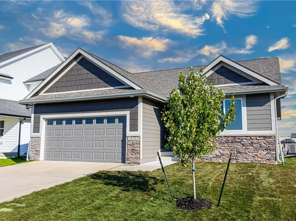 18203 Alpine Dr, Clive, IA 50325