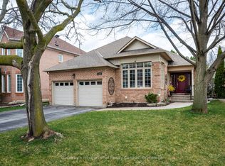 1406 Summerhill Cres, Oakville, ON L6H 6E4