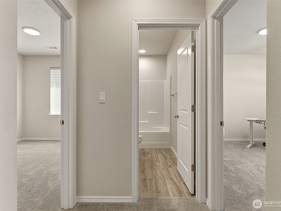 5th image of 1131 Ava Street