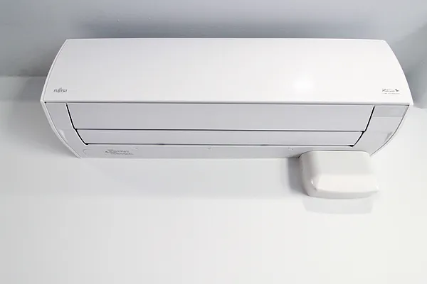 Rented by New York Realty Minimax Inc | media 4