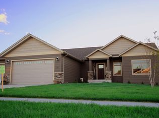 1132 Vail Ave, Brookings, SD 57006