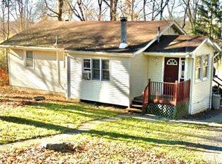 8 Laurel Trl, Monroe, NY 10950