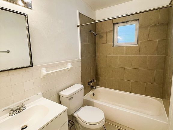 5th image of 2643-2645 Dalton Ave #2643