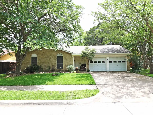 822 Birchwood Dr, Garland, TX 75043