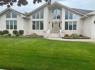 35860 Monterey Dr, Clinton Township, MI 48035