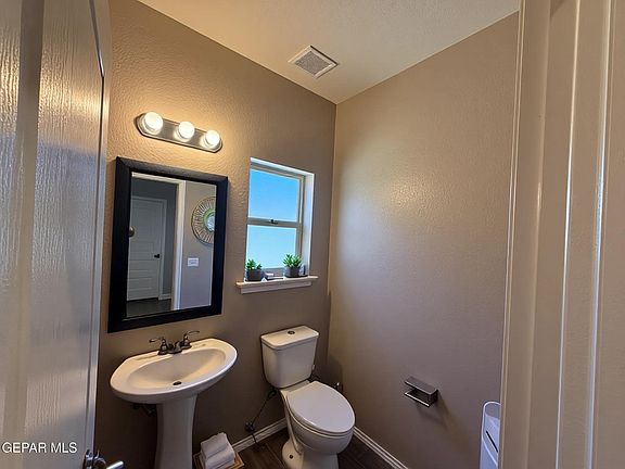 5th image of 4825 Kimberly Nicole Pl